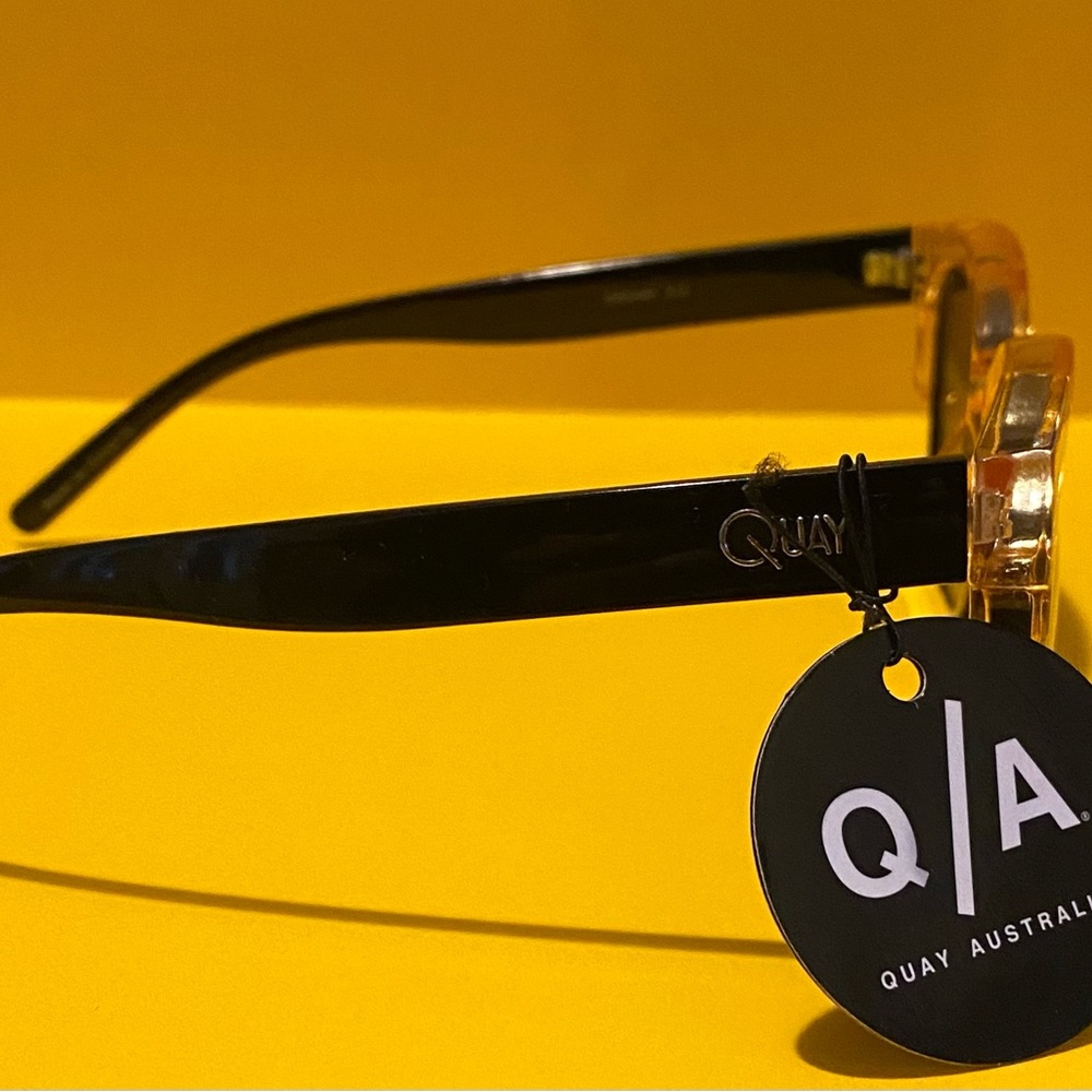 Quay Australia - Bronx Half-Rimmed Sunglasses in Coffee with Silver Mirr… - Picture 5 of 16